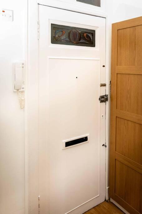 Charming 1-Bed Southside Flat In Great Location Apartment กลาสโกว์ ภายนอก รูปภาพ